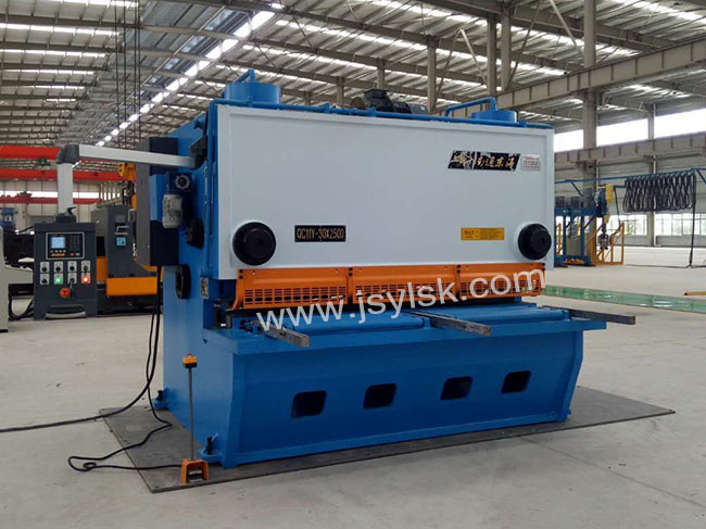 QC11Y-30*2500剪板機