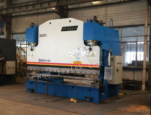 WE67K-600/4000大型折彎機