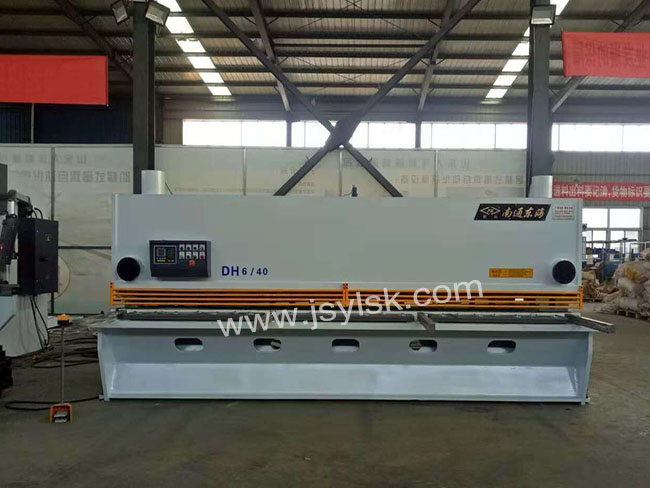 QC11Y-6*4000液壓剪板機