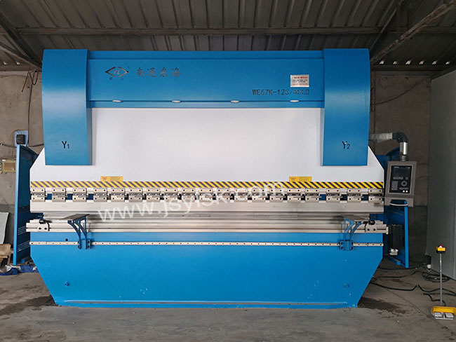 WE67K-125/4000數(shù)控折彎機(jī)