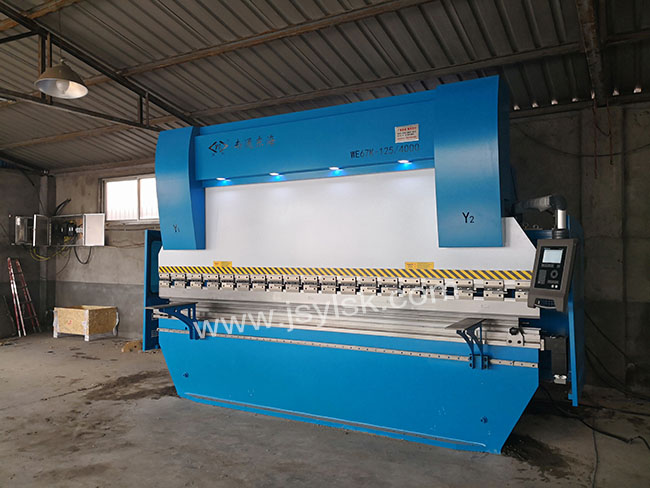 WE67K-125/4000數(shù)控折彎機(jī)