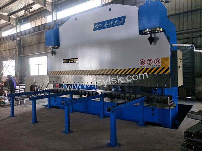 WE67K-1000/6000大型折彎機